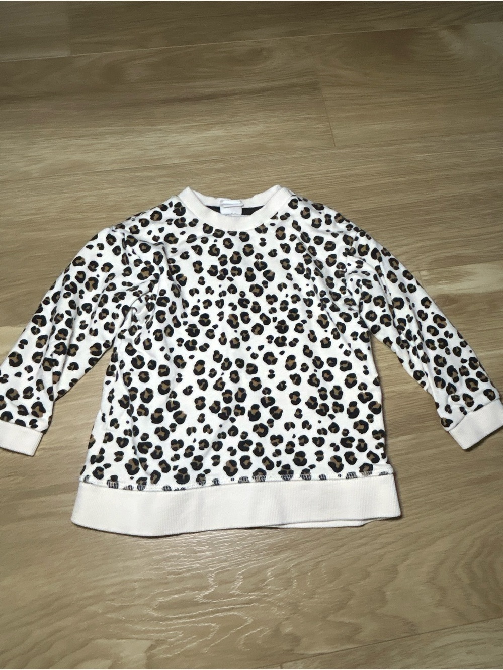 H&M White Cream Leopard Print Long Sleeve Pullover